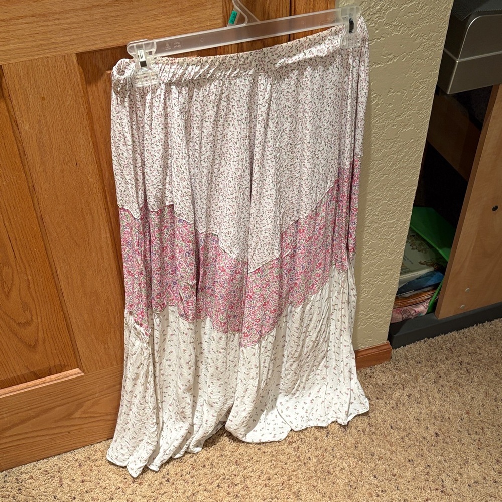 Floral maxi skirt